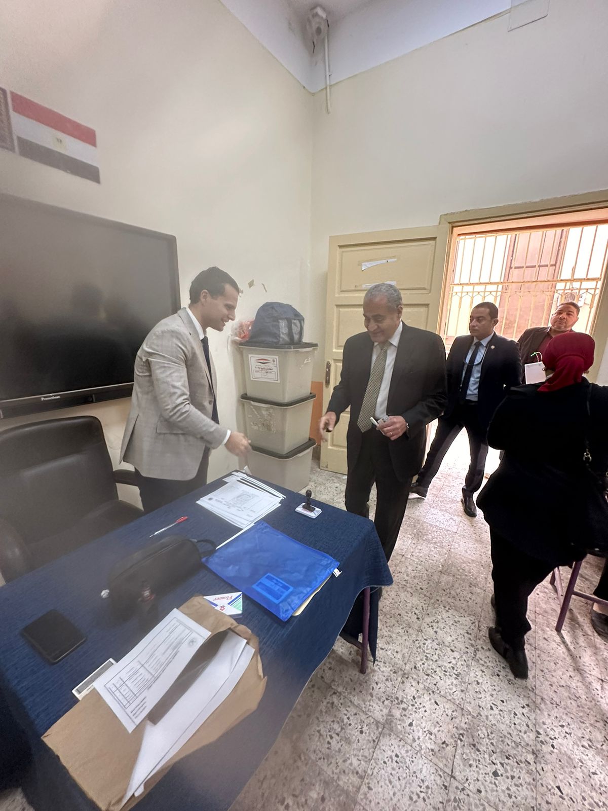 وزير التموين يدلي بصوته في الانتخابات الرئاسية (1)