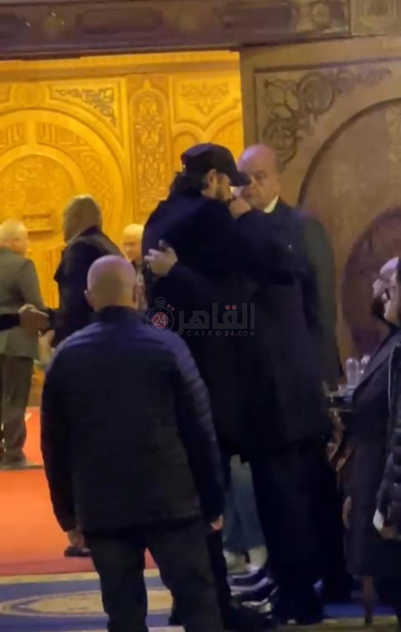 عزاء شقيق أحمد حلمي (1)