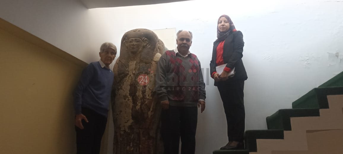  تفاصيل استلام 12 قطعة أثرية من سيدة بالمعادي (3)