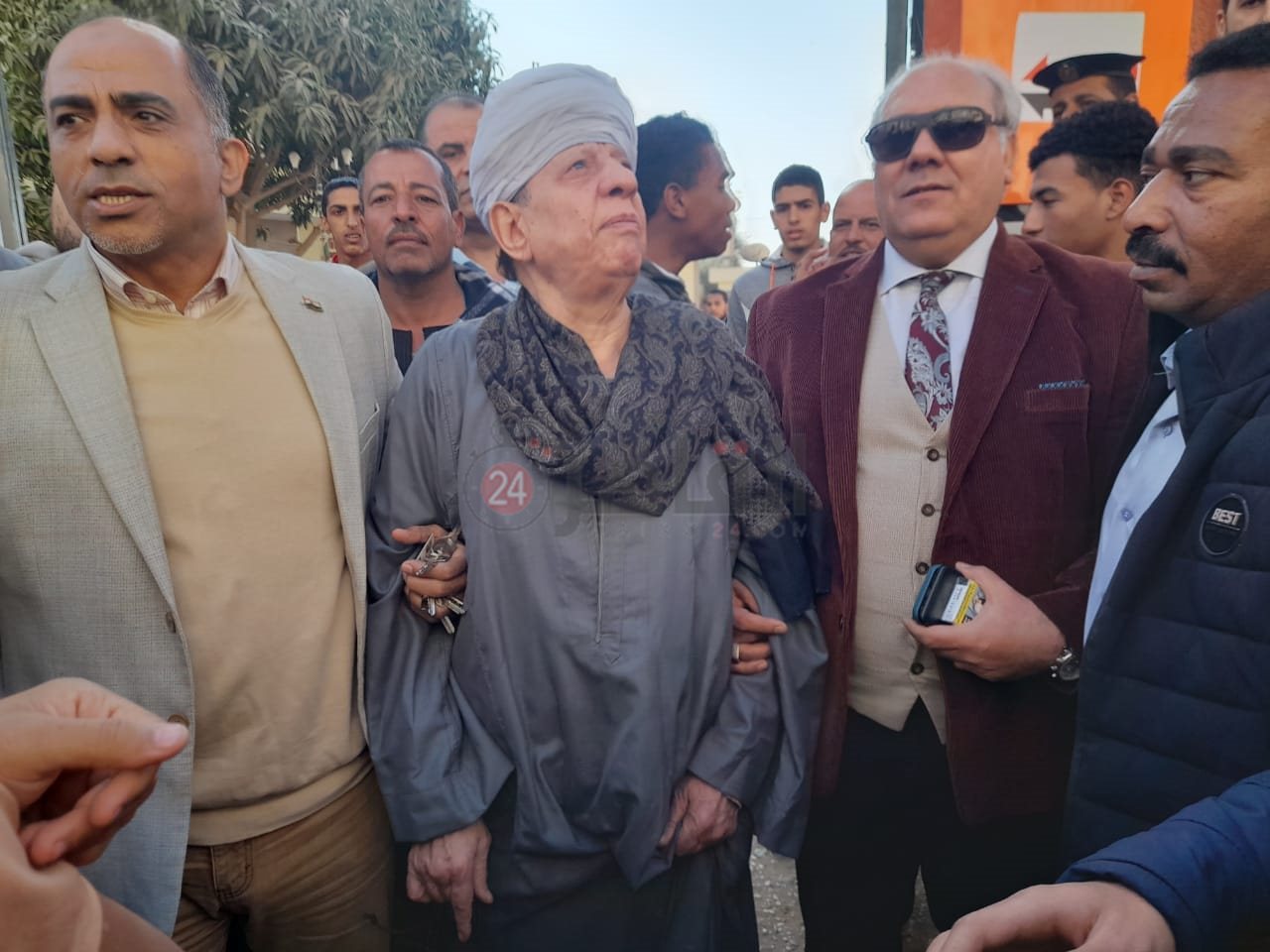 الشيخ ياسين التهامي يدلي بصوته في الانتخابات الرئاسية بلجنة الوافدين بأسيوط