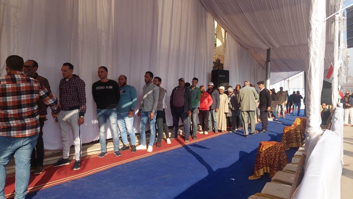 طوابير أمام اللجان الانتخابة بالدقهلية فى اليوم الثالث للتصويت (4)