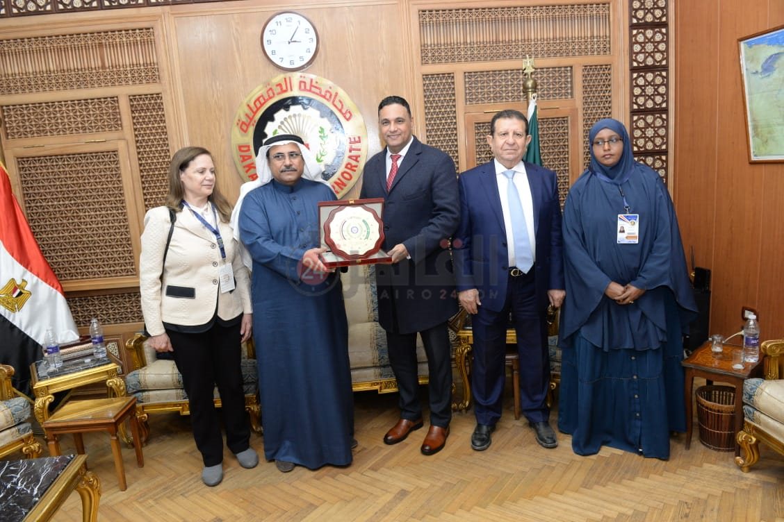 محافظ الدقهلية ييستقبل رئيس البرلمان العربي (4)