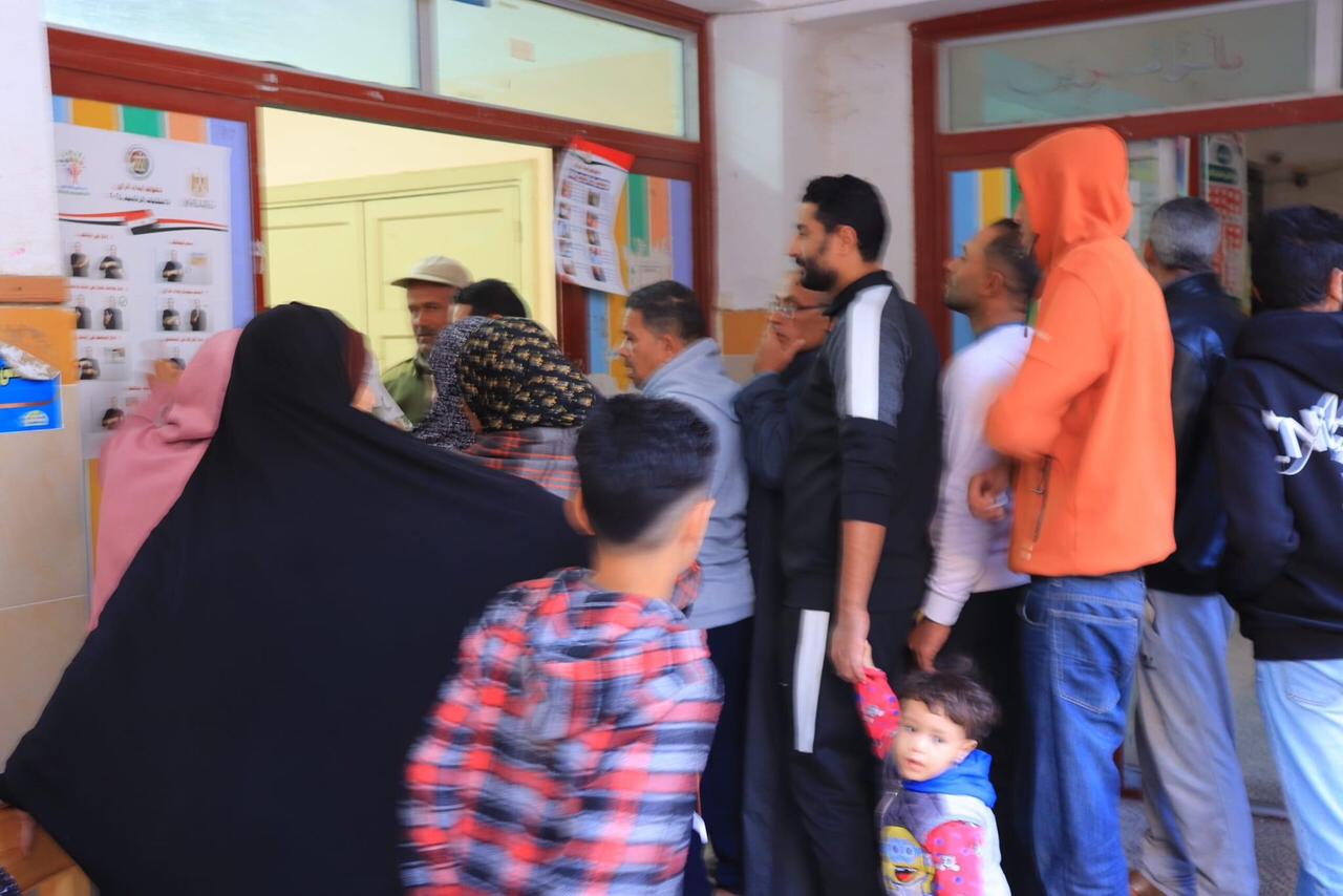 زحام على التصويت فى الانتخابات الرئاسية بالدقهلية (3)