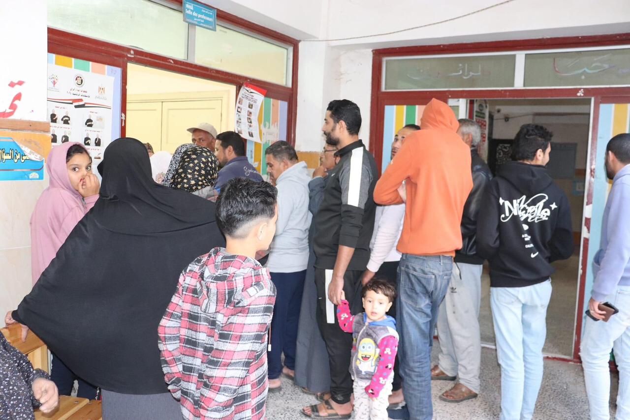 زحام على التصويت فى الانتخابات الرئاسية بالدقهلية (5)