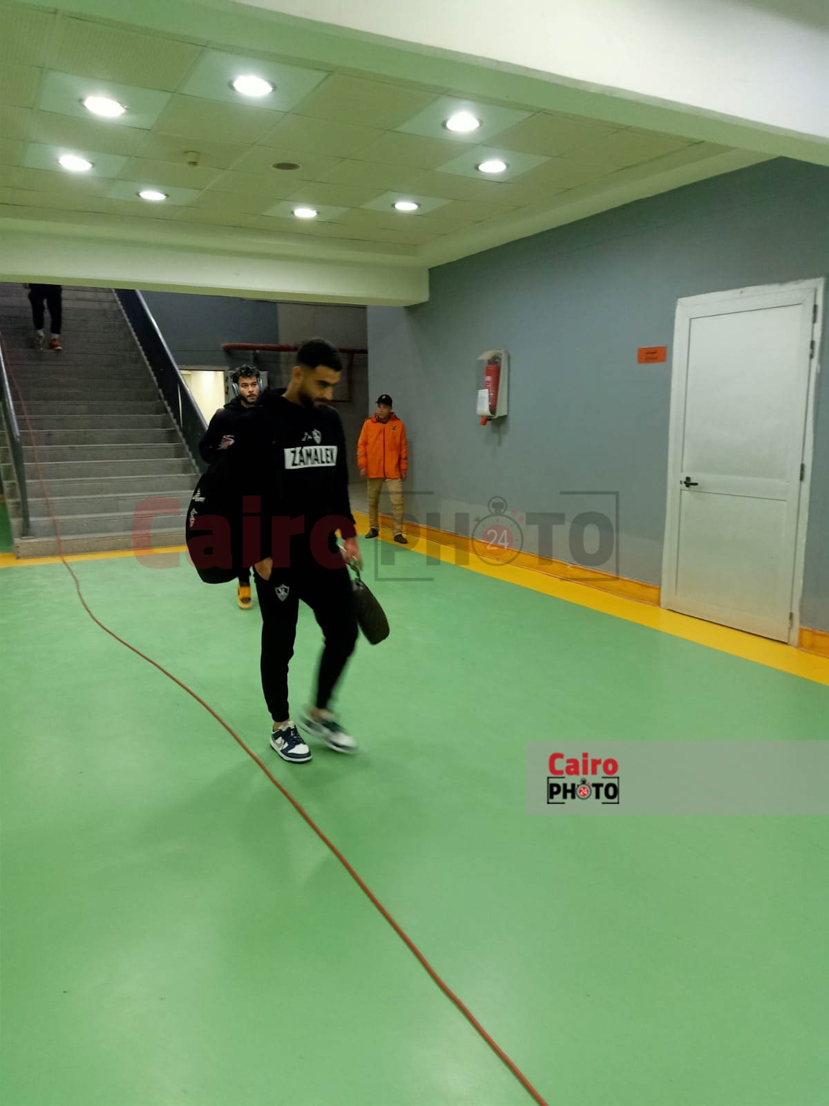 وصول فريق الزمالك لملعب برج العرب (7)