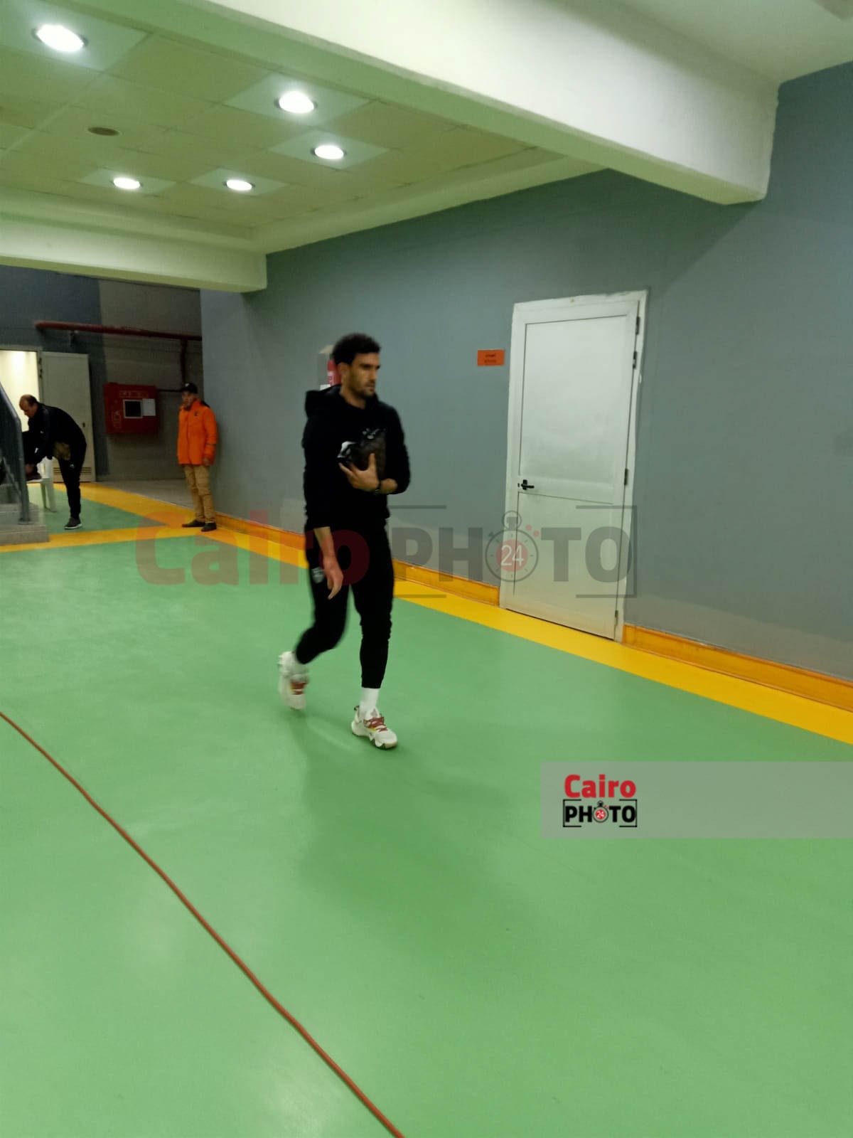 وصول فريق الزمالك لملعب برج العرب (14)