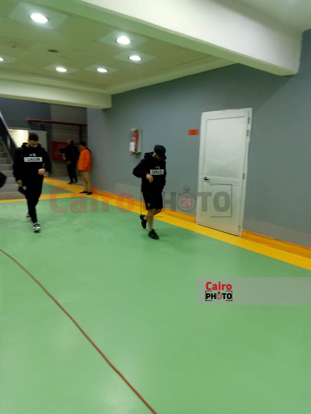 وصول فريق الزمالك لملعب برج العرب (19)