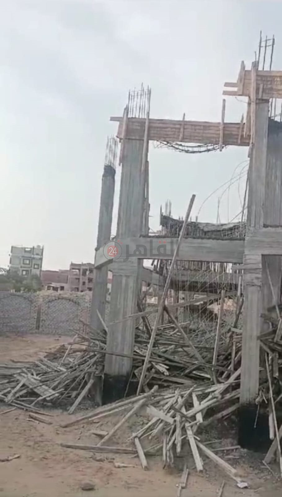 انهيار سقف مسجد 