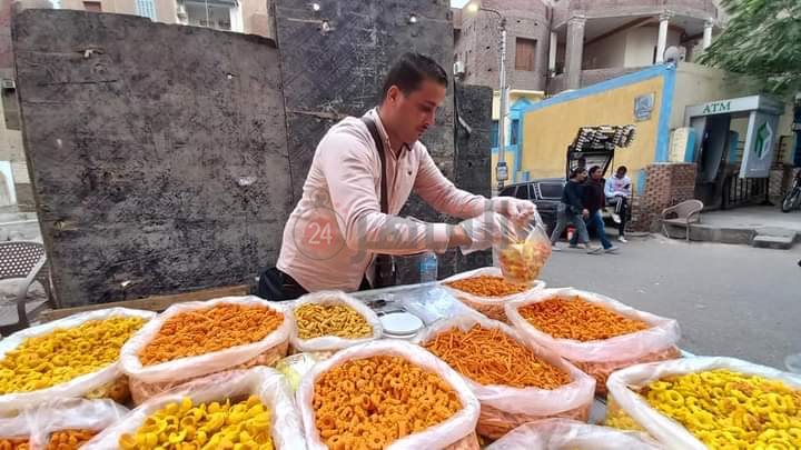 أحمد أيمن مرسي بائع مقرمشات بأسيوط