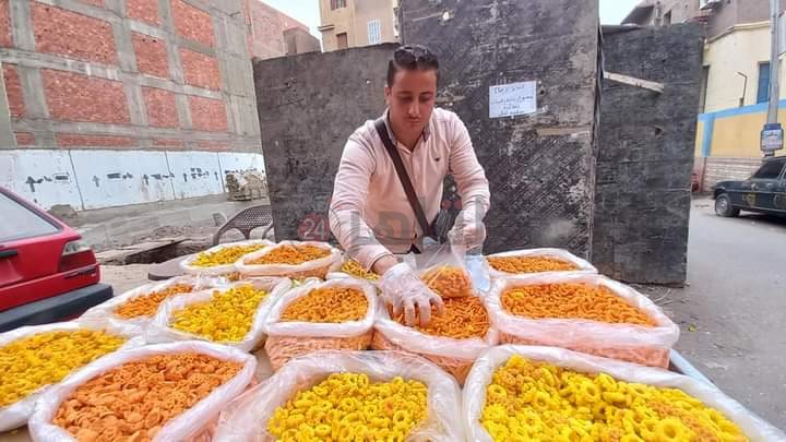 أحمد أيمن مرسي بائع مقرمشات بأسيوط