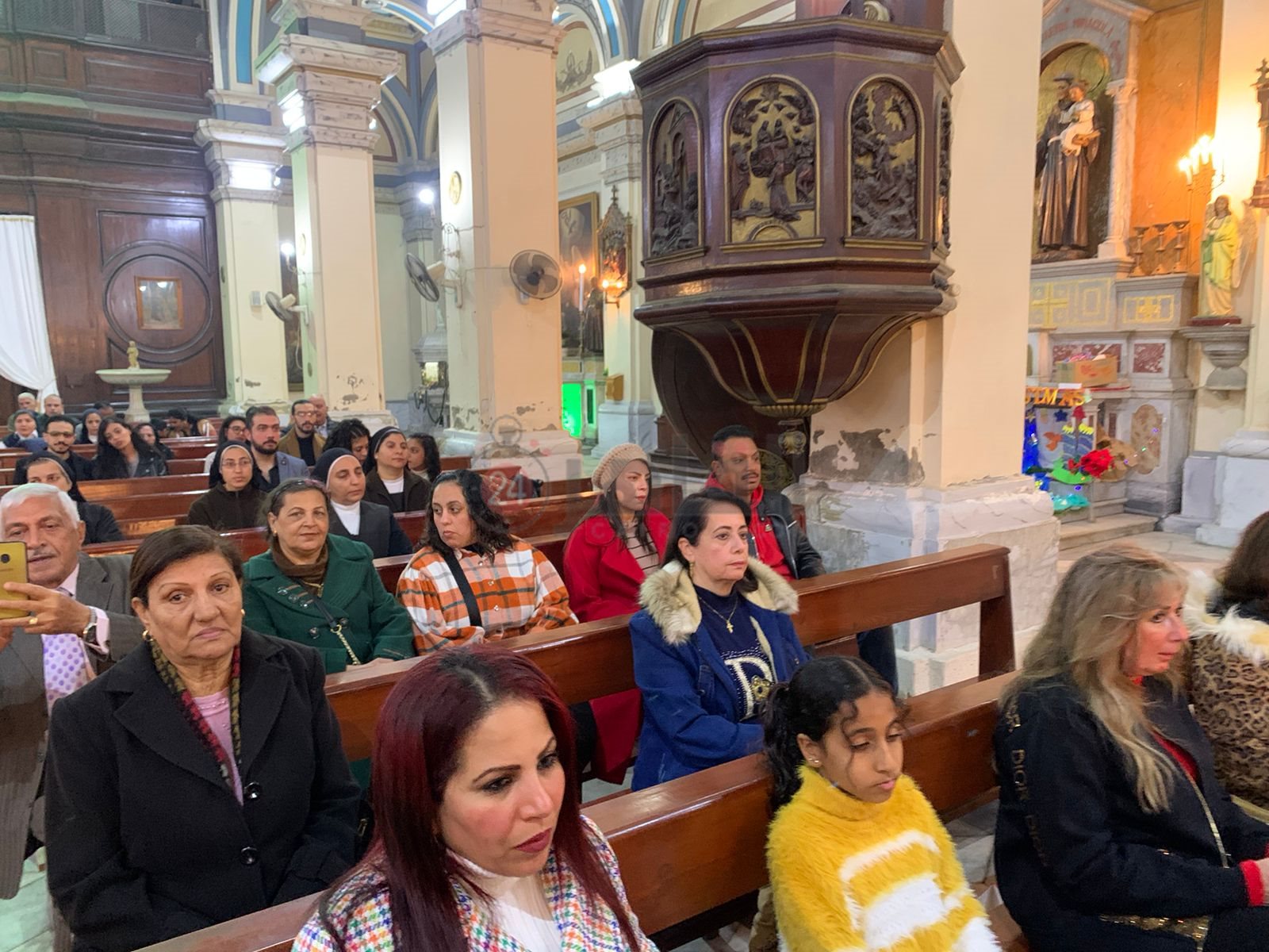 الأقباط الكاثوليك يحتفلون بعيد الميلاد المجيد ببورسعيد