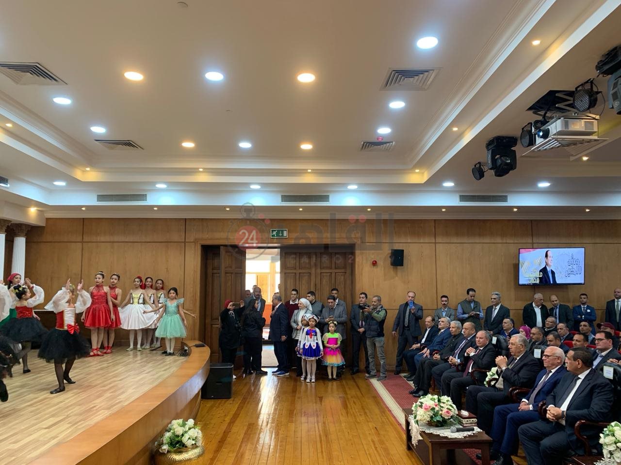 أوبريت غنائي هدية للرئيس 