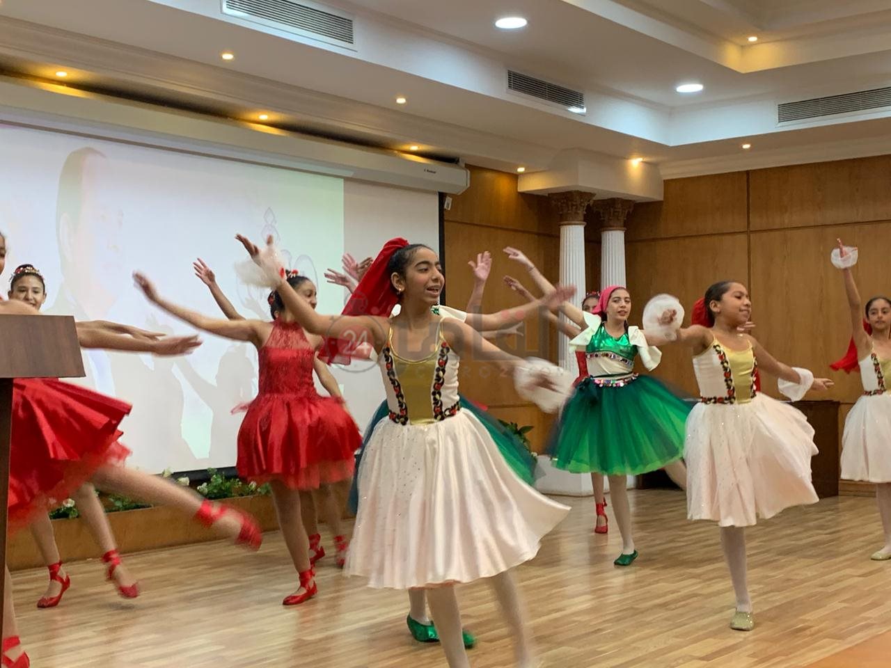 أوبريت غنائي هدية للرئيس 