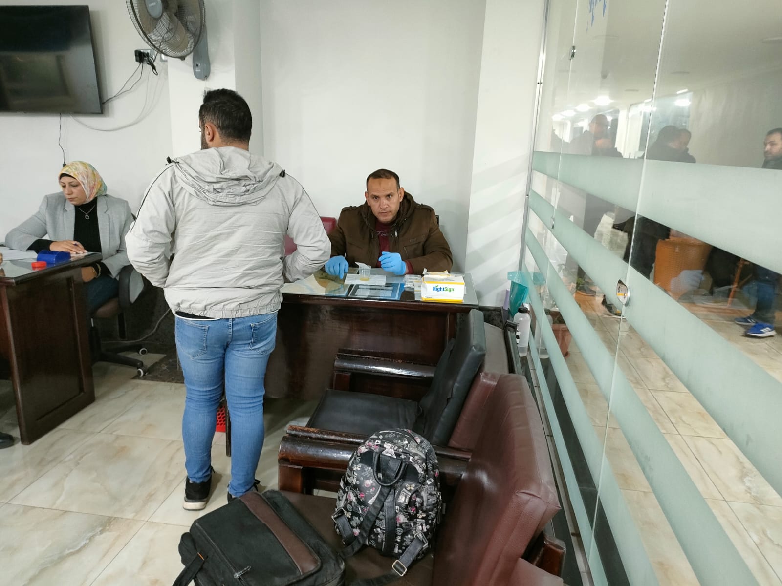 تحليل مخدرات للعاملين بنادي جزيرة الورد بالمنصورة