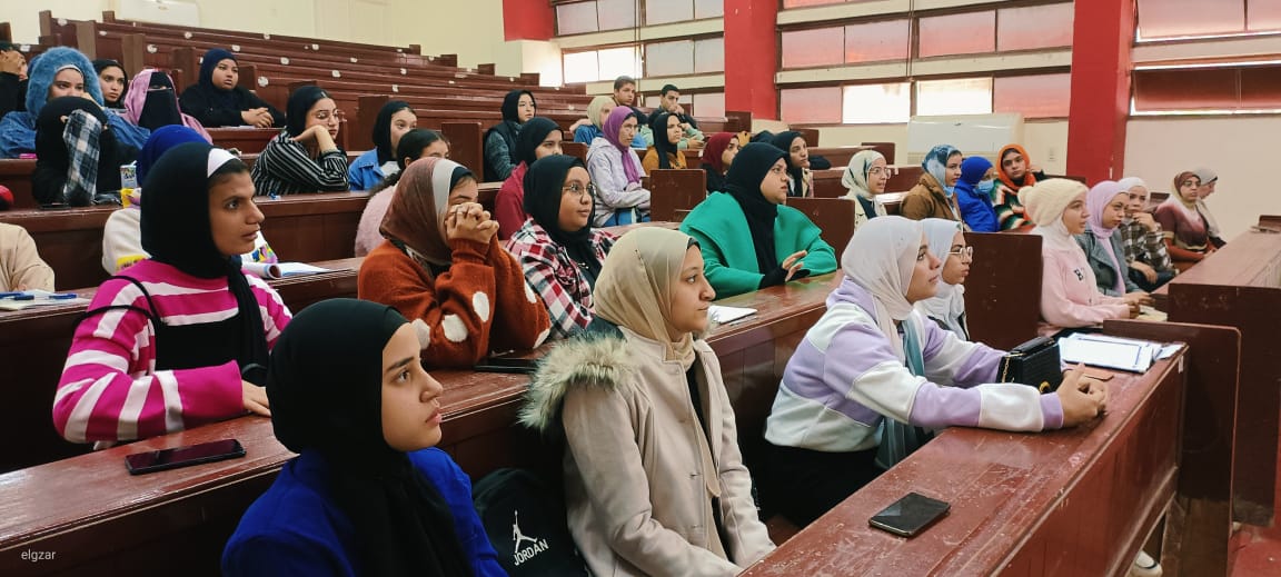 مراجعات للشهادة الثانوية بالفيوم