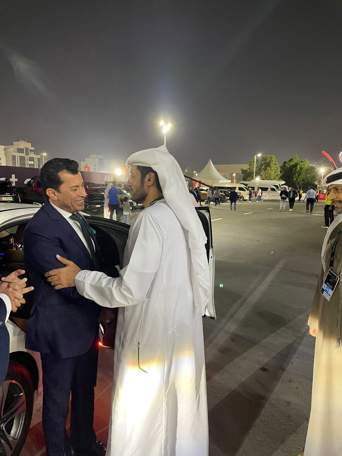 وصول وزير الرياضة ملعب محمد بن زايد (1)