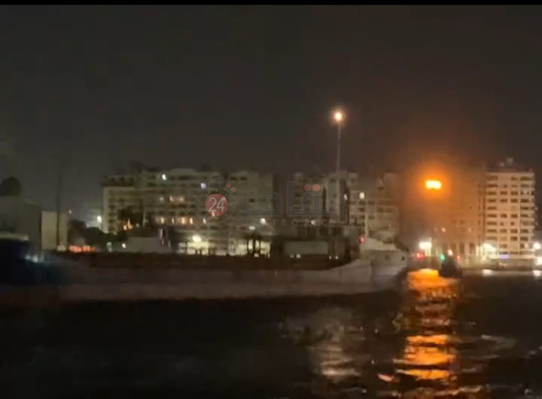 تصادم مركب ومعدية ببورسعيد 