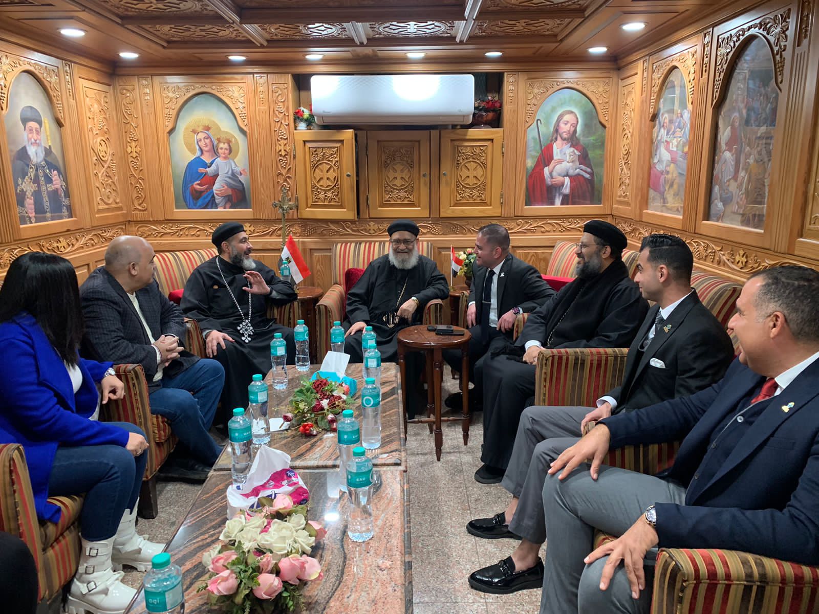 التحالف الوطني يوزع هدايا لاسعاد الصغار في عيد الميلاد ببورسعيد