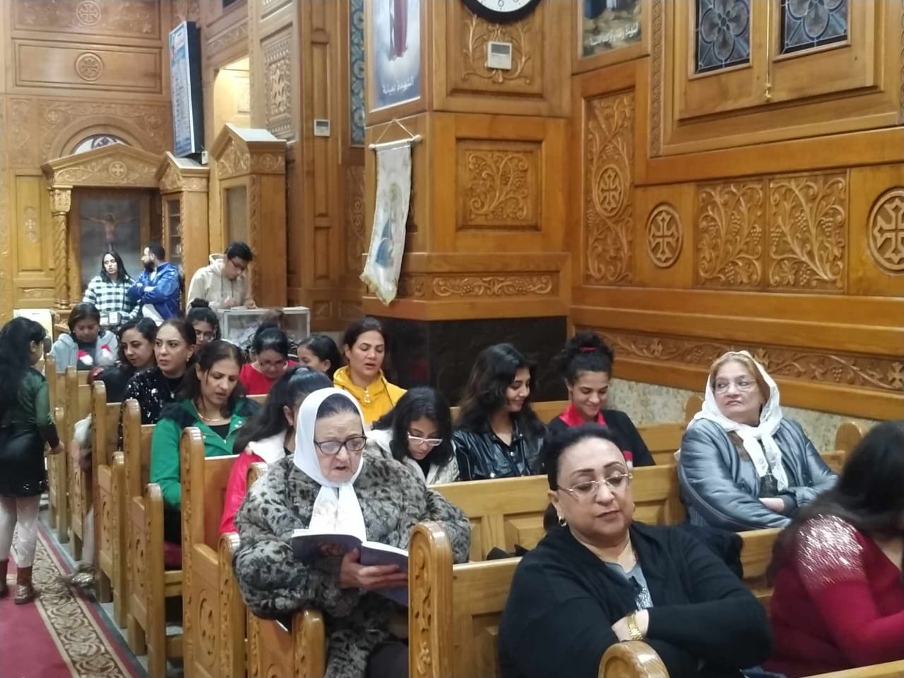 اقباط بورسعيد يؤدون صلوات قداس رأس السنة بكنيسة الأنبا بيشوى ببورسعيد