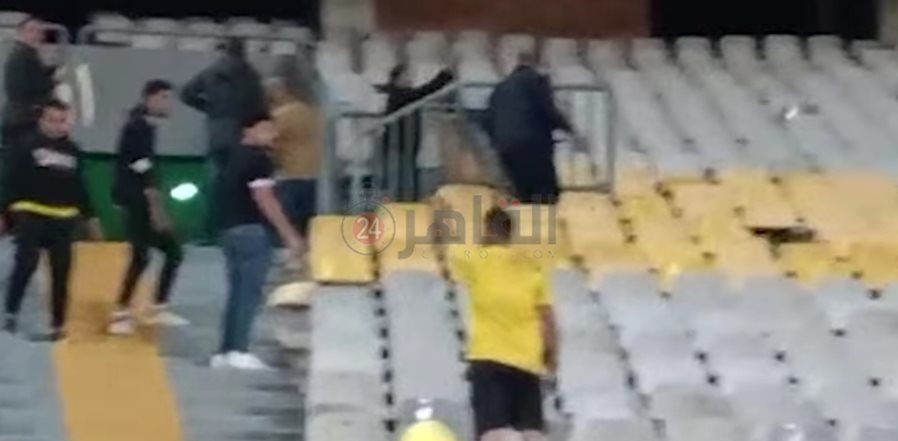 اشتباكات بين جماهير بورسعيد والإسماعيلي خلال مبارة الدوري