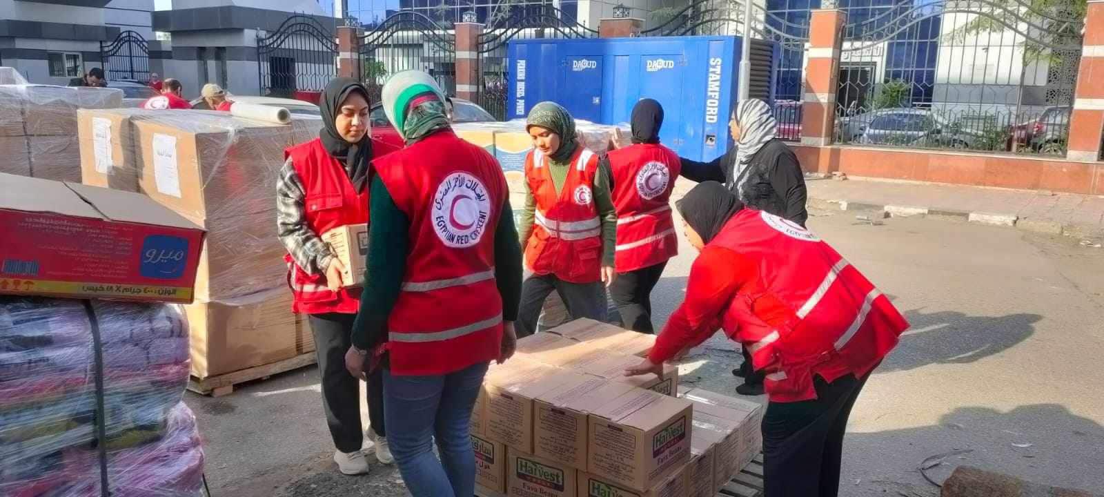 قافلة المصري تتحرك لمساعدة أهالي غزة