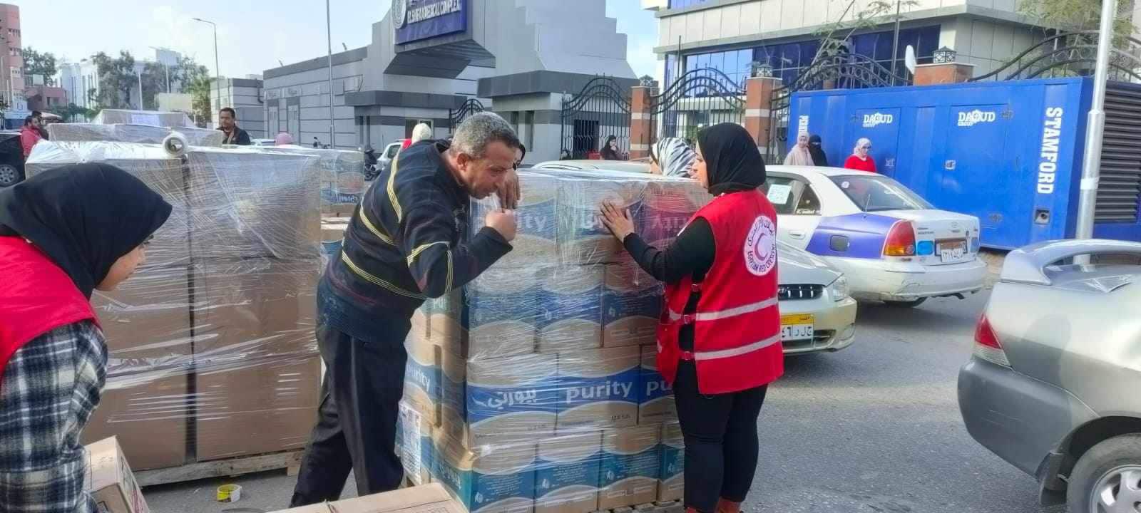 قافلة المصري تتحرك لمساعدة أهالي غزة