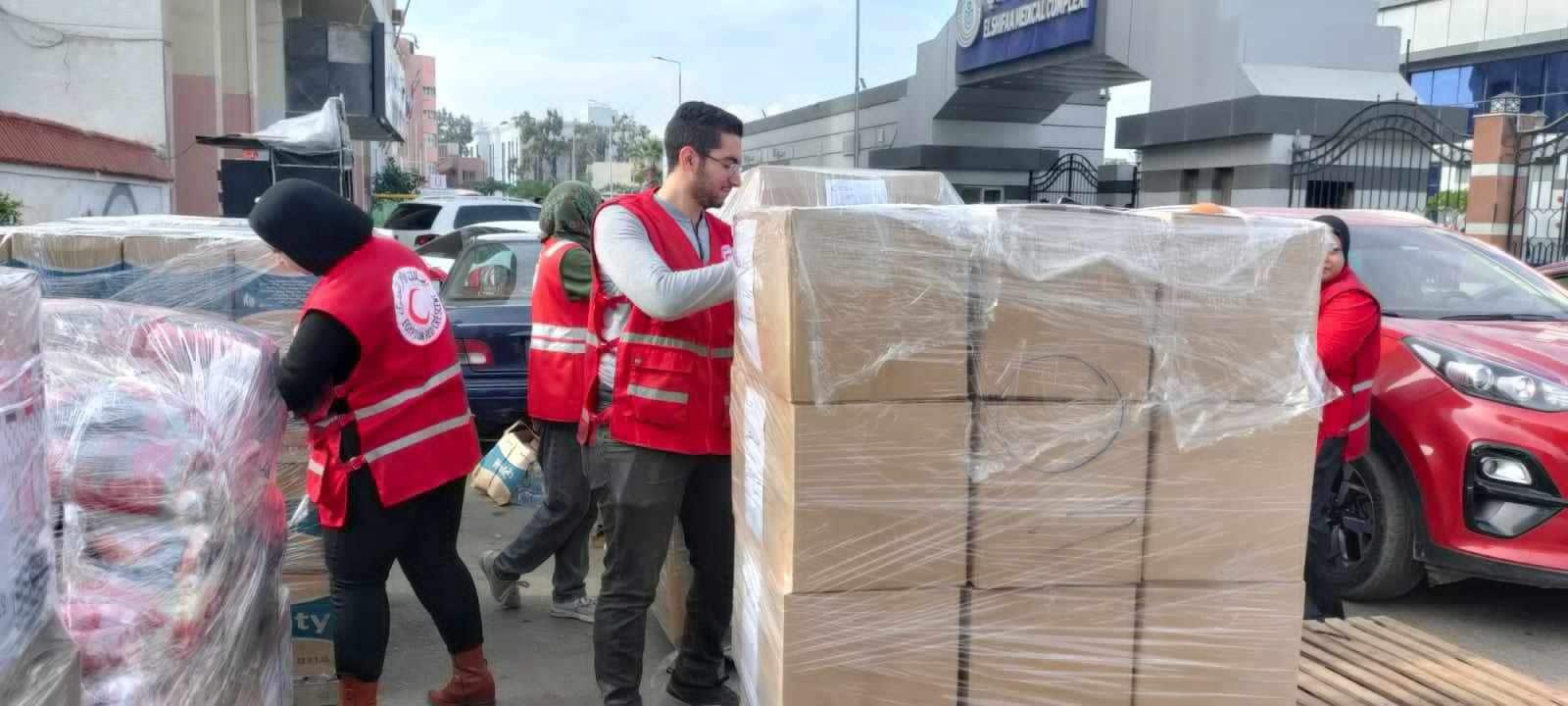 قافلة المصري تتحرك لمساعدة أهالي غزة