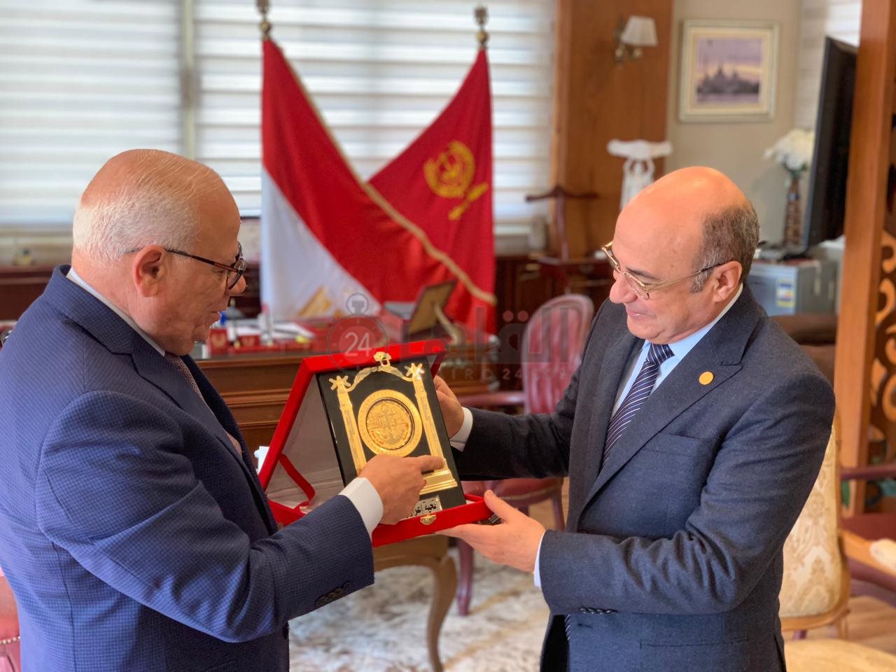 وزير العدل يجري جولة بشوارع بورسعيد