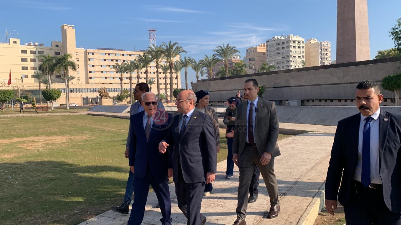 وزير العدل يجري جولة بشوارع بورسعيد