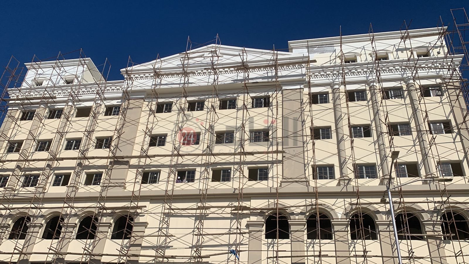 وزير العدل يتفقد أعمال إنشاء محكمة مميكنة ومتطورة ببورفؤاد