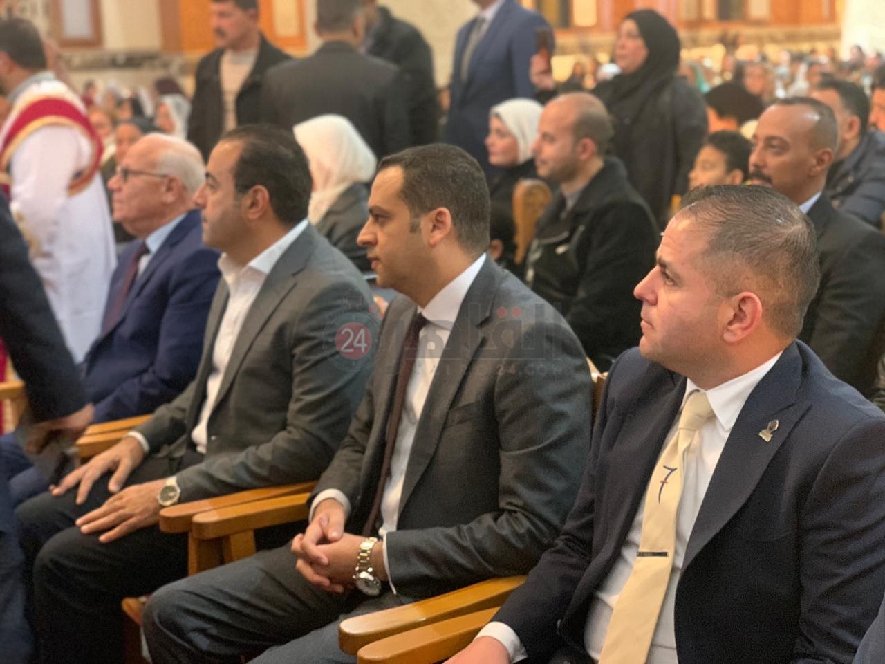 محافظ بورسعيد يزور عددا من الكنائس 