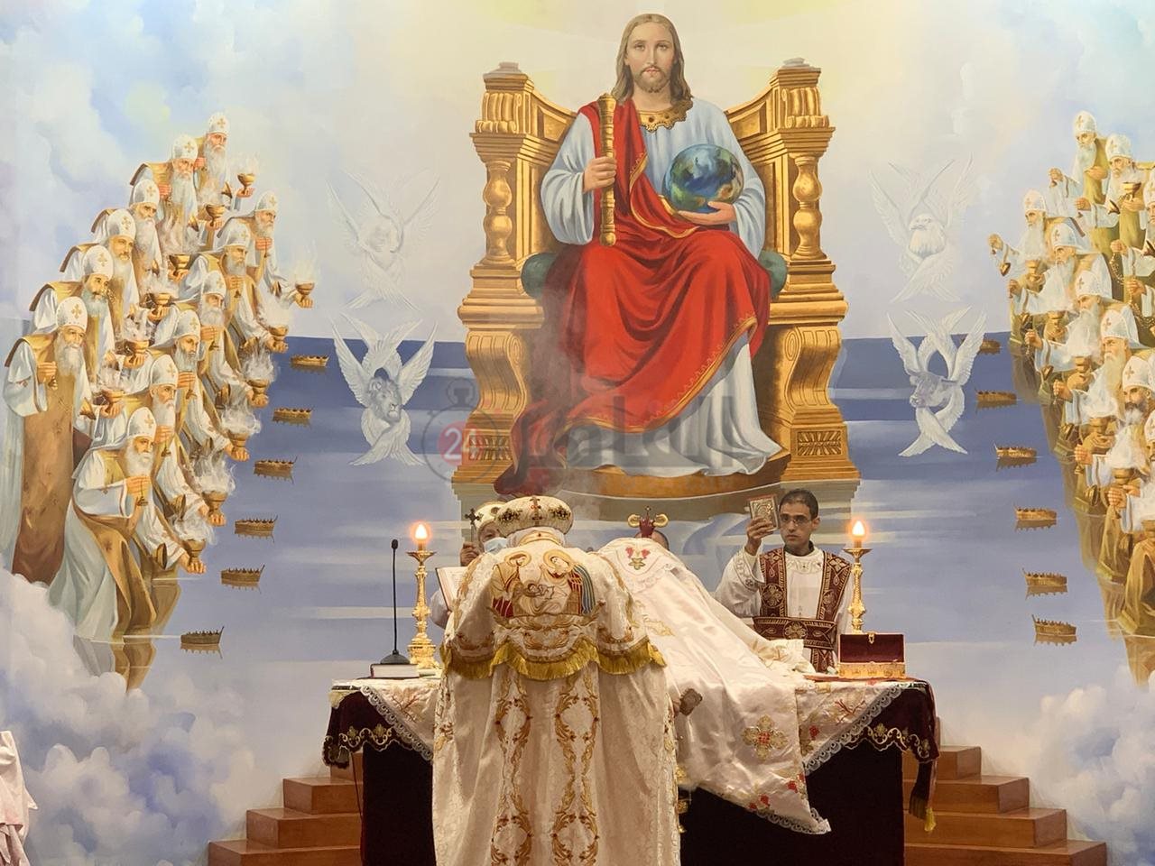 مطران بورسعيد يترأس قداس عيد الميلاد المجيد بـ مارمرقص