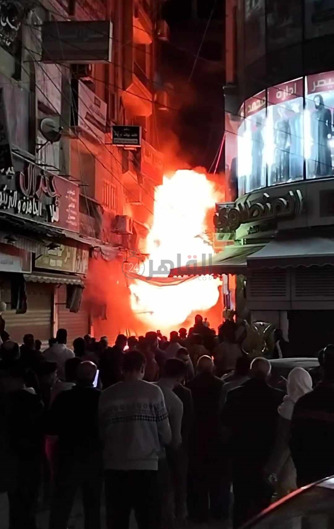 حريق هائل فى المنصورة (1)