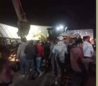 كان في طريقه لأداء  الامتحان.. مصرع طالب بكلية تجارة من الفيوم في حادث انقلاب سيارة بالبحيرة