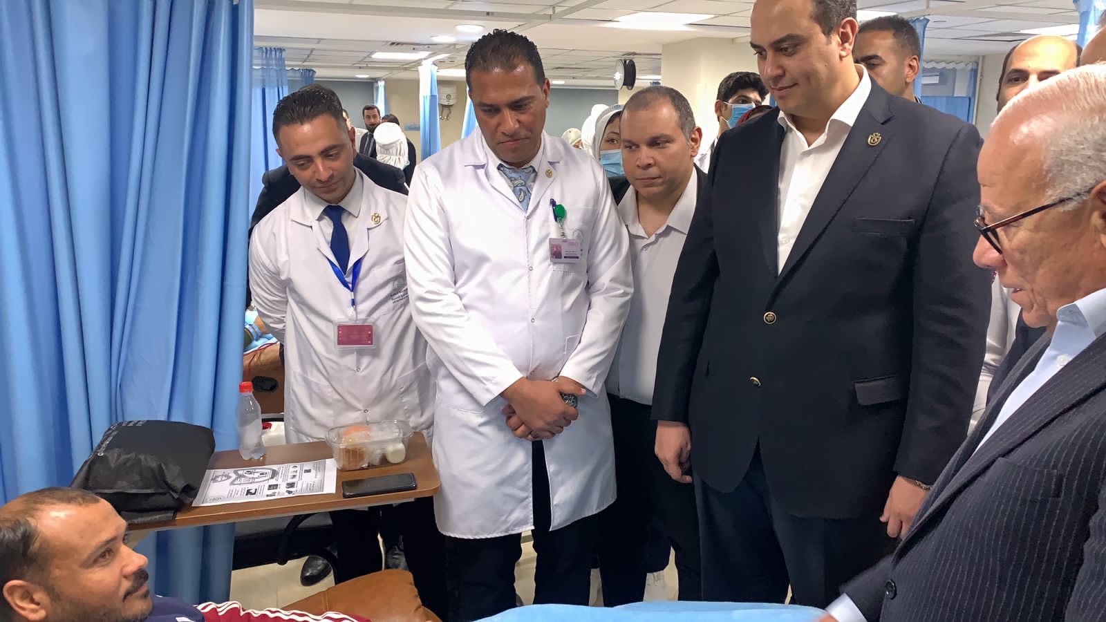 رئيس هيئة الرعاية الصحية يفتتح وحدة الكلي بمجمع الشفاء الطبي ببورسعيد