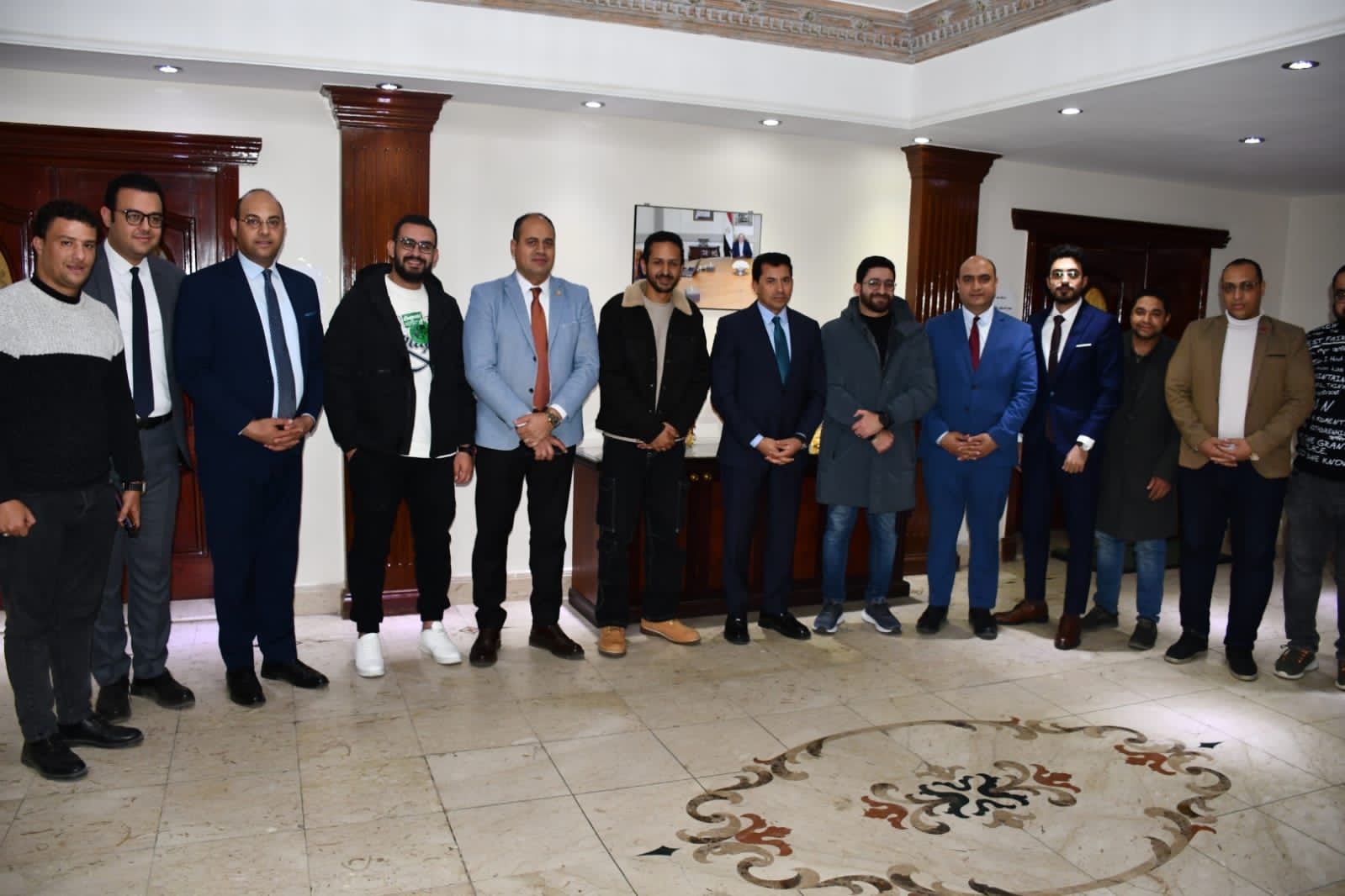 لقاء وزير الرياضة مع عدد من المؤثرين رياضيًا (12)