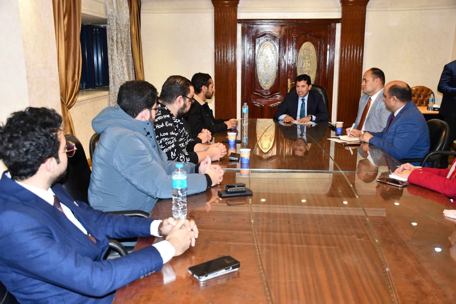 لقاء وزير الرياضة مع عدد من المؤثرين رياضيًا (13)