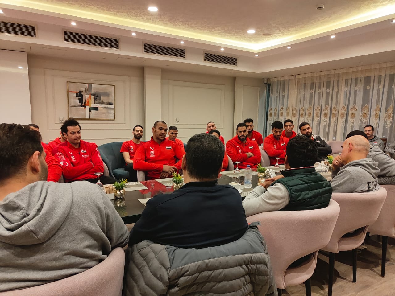 لقاء وزير الرياضة مع لاعبي منتخب اليد (2)