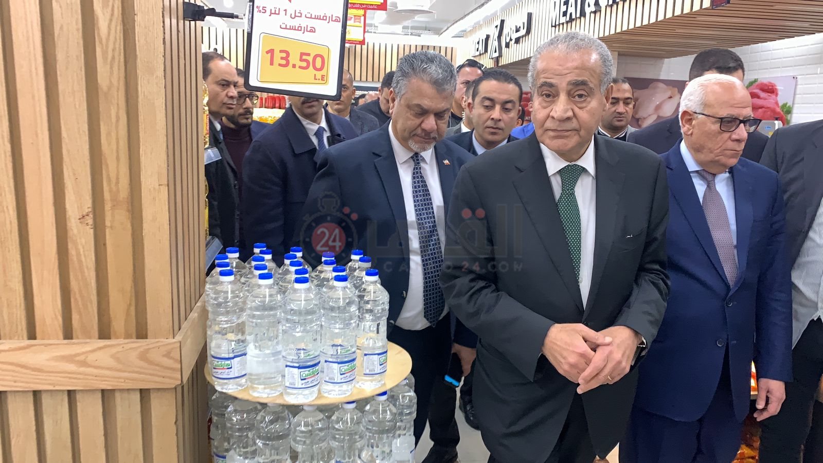 وزير التموين يتابع أسعار المنتجات الغذائية ببورسعيد 