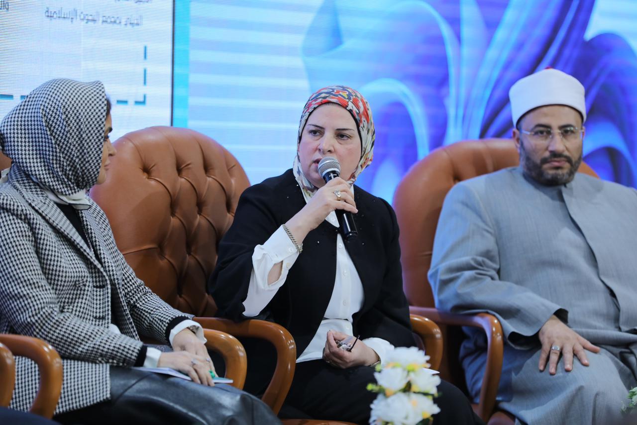 جانب من الندوة