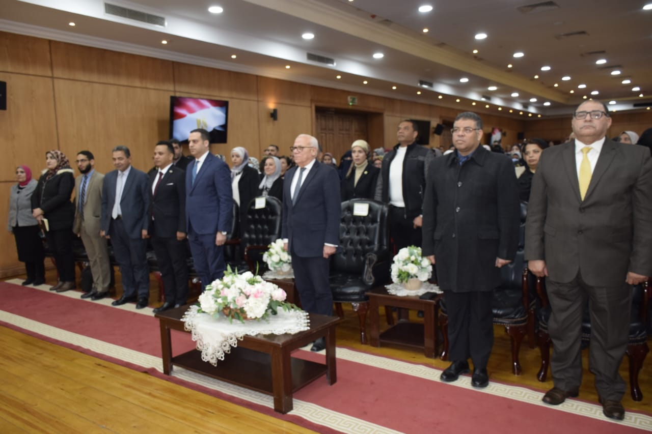 محافظ بورسعيد يستقبل وفد وزارة المالية