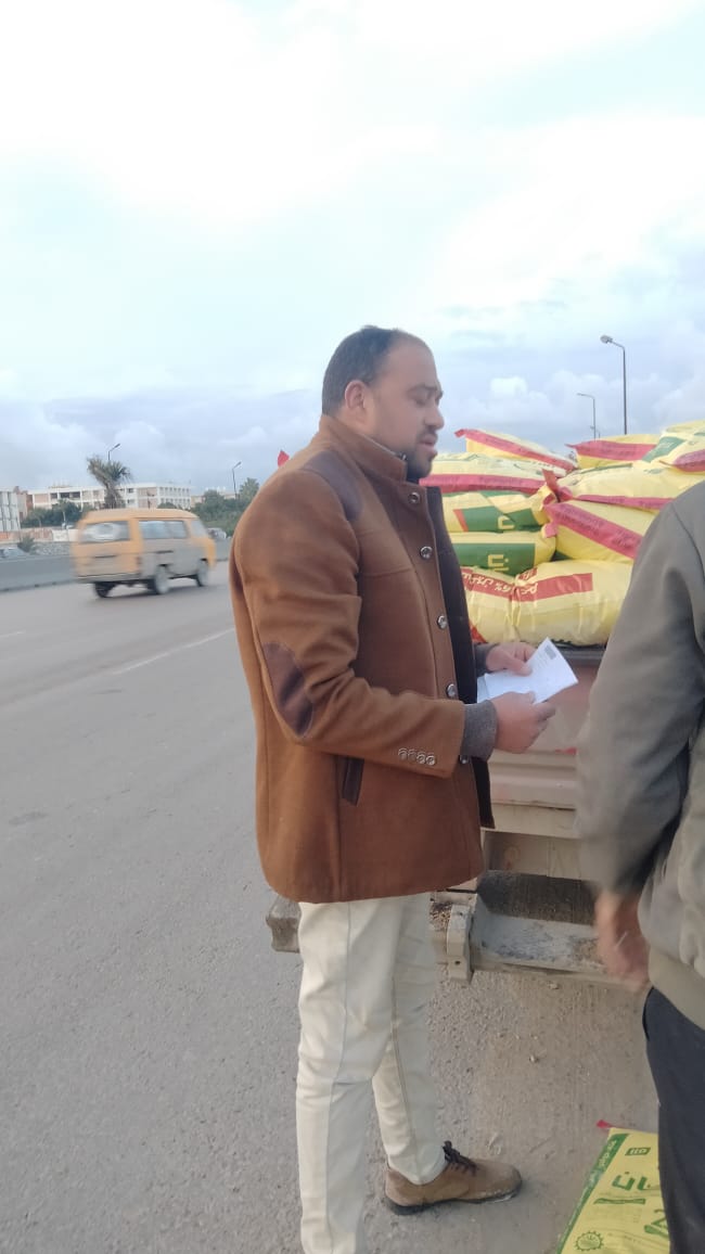 ضبط كمية كبيرة من الذرة الصفراء في حملة تموينية بالإسكندرية 