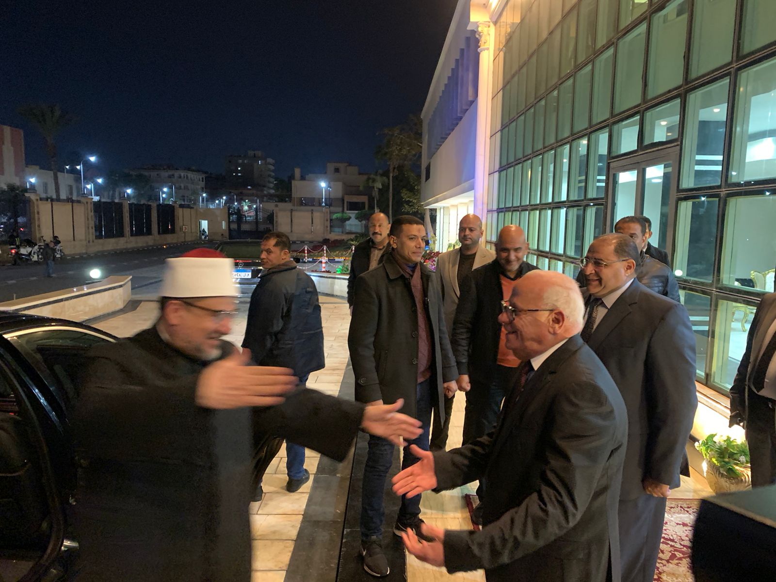 محافظ بورسعيد ووزير الأوقاف يلتقيان رؤساء مسابقات القرآن ووفود العالم المشاركة بمسابقة بورسعيد الدولية