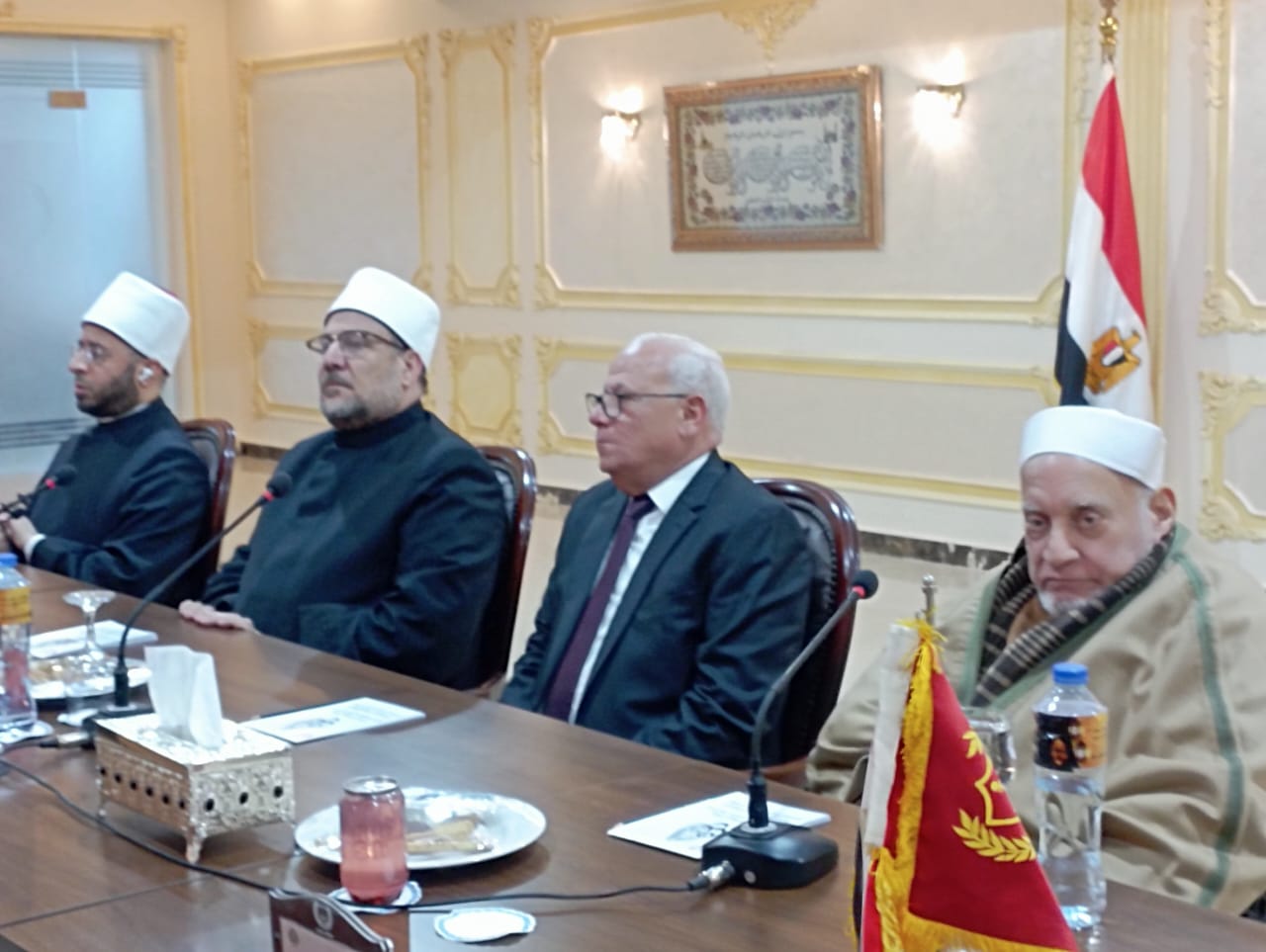 محافظ بورسعيد ووزير الأوقاف يلتقيان رؤساء مسابقات القرآن ووفود العالم المشاركة بمسابقة بورسعيد الدولية