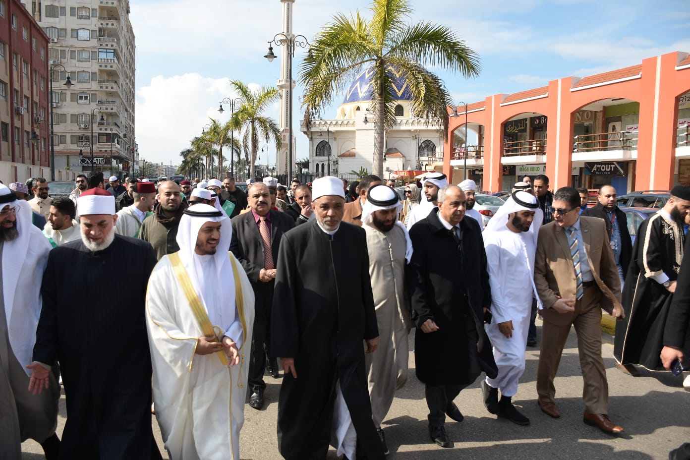 مسيرة للمشاركين بمسابقة بورسعيد الدولية للقرآن الكريم بشوارع بورسعيد