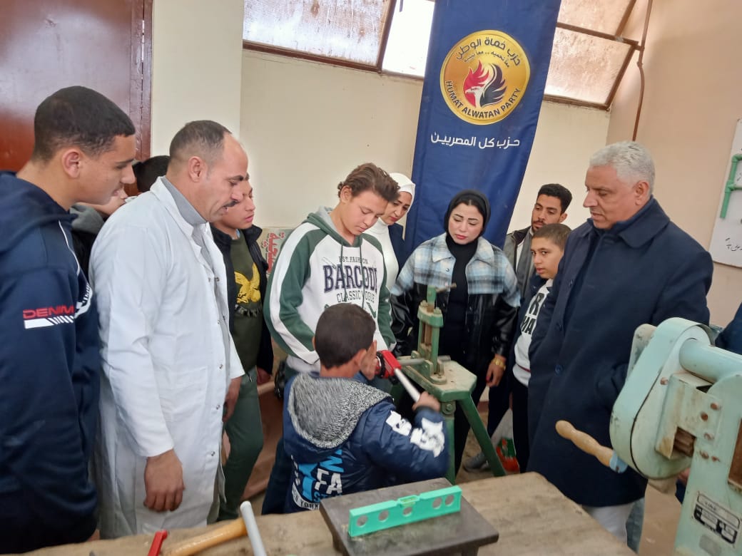 دورة تدريبية تأهيلية لذوي الهمم على النجارة والسباكة والخزف بمدارس التعليم الفني بالفيوم 