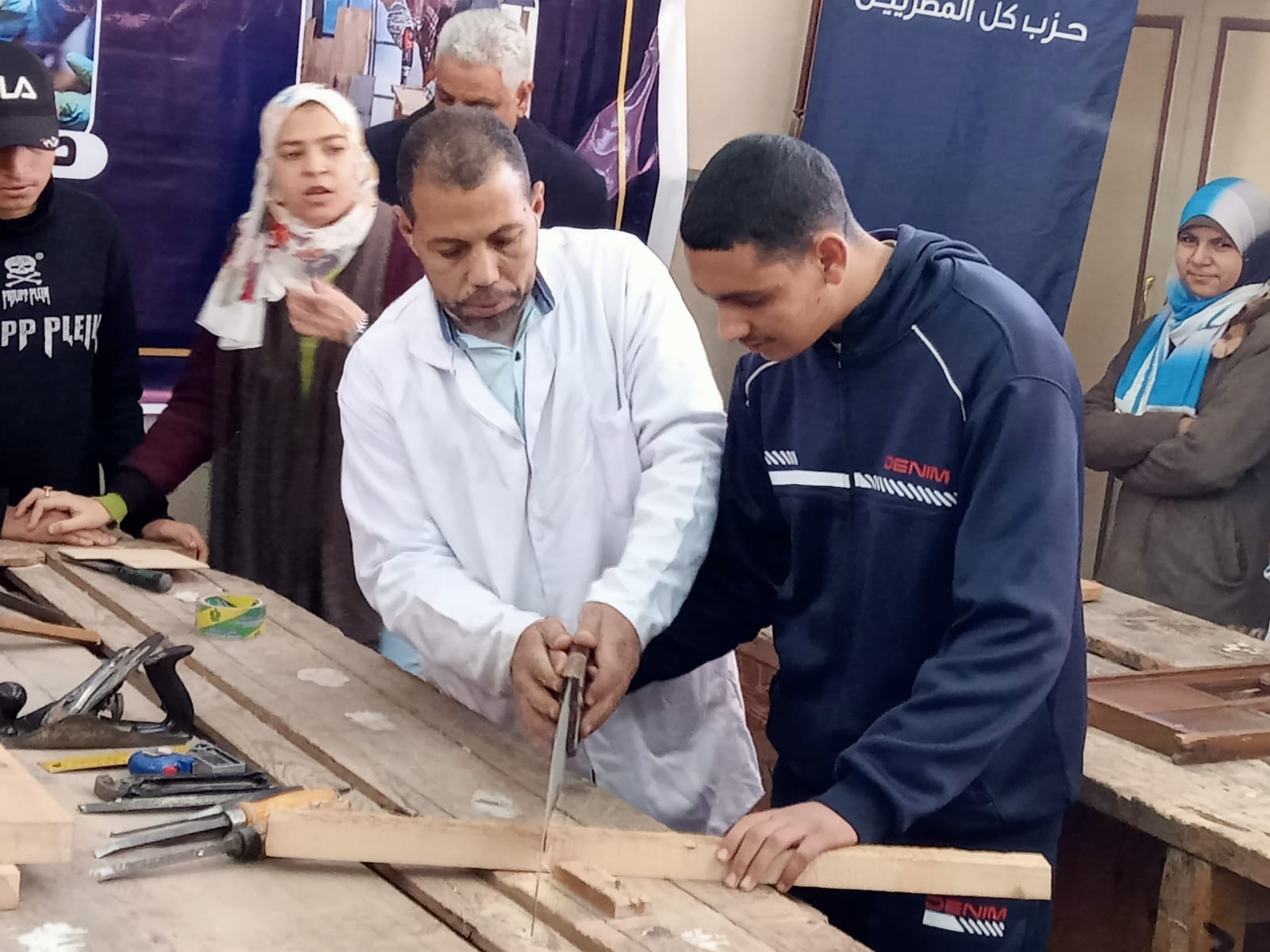 دورة تدريبية تأهيلية لذوي الهمم على النجارة والسباكة والخزف بمدارس التعليم الفني بالفيوم 