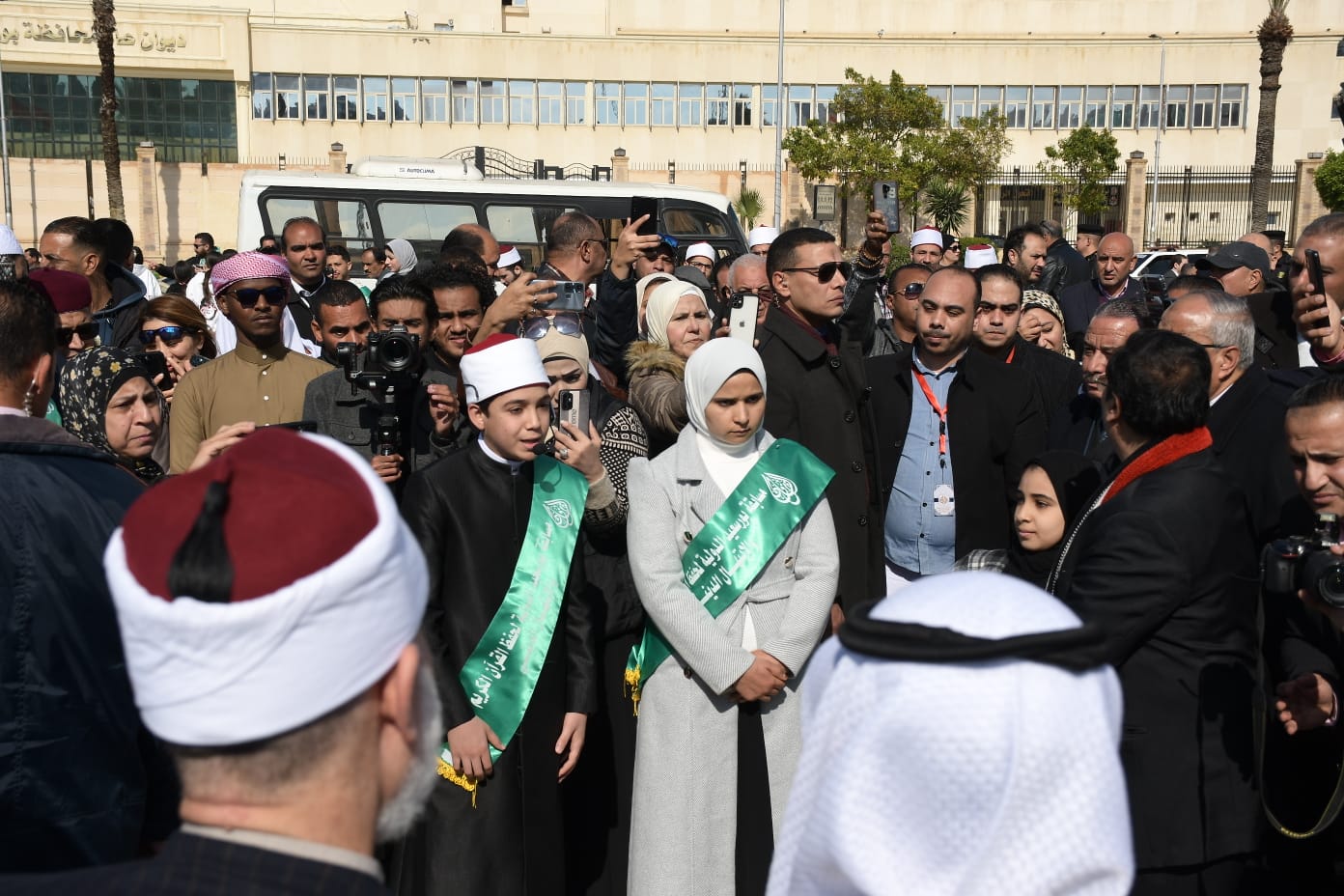 متسابقون من 50 دولة يمدحون النبي وينشدون بأسم مصر في شوارع بورسعيد