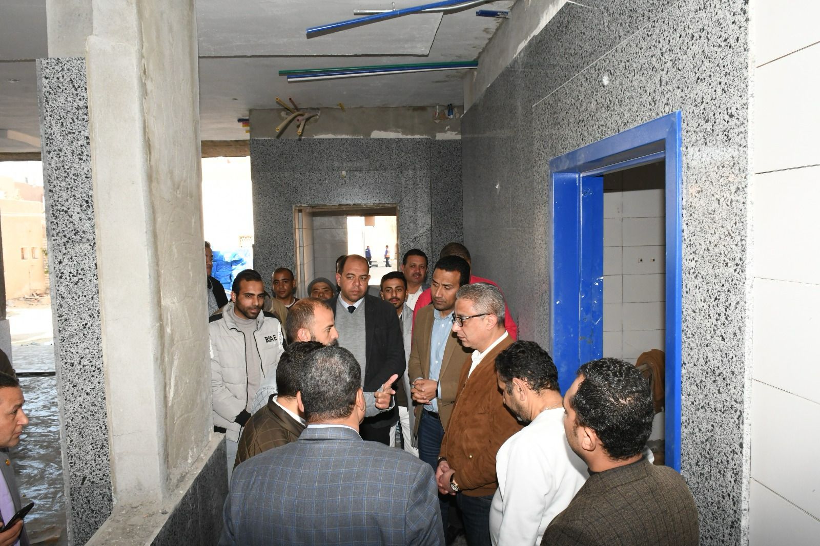 محافظ الفيوم يتفقد مشروعات �حياة كريمة� بقرية قلمشاه