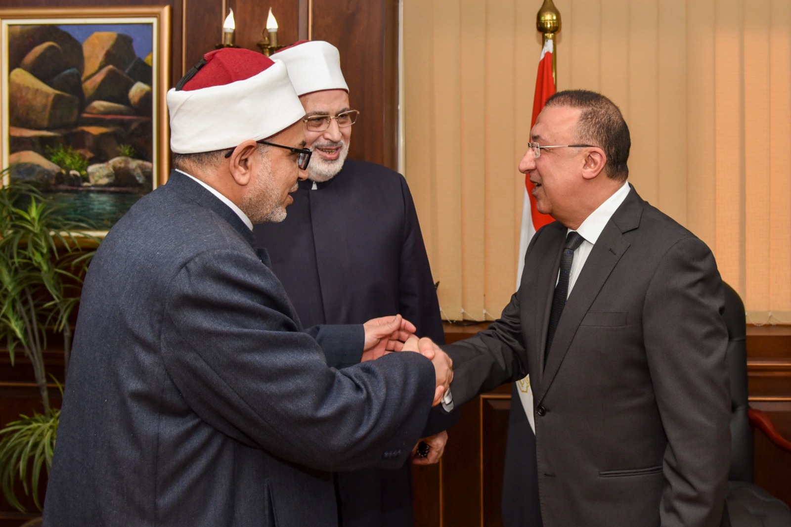 محافظ الإسكندرية يستقبل وفد الأزهر الشريف